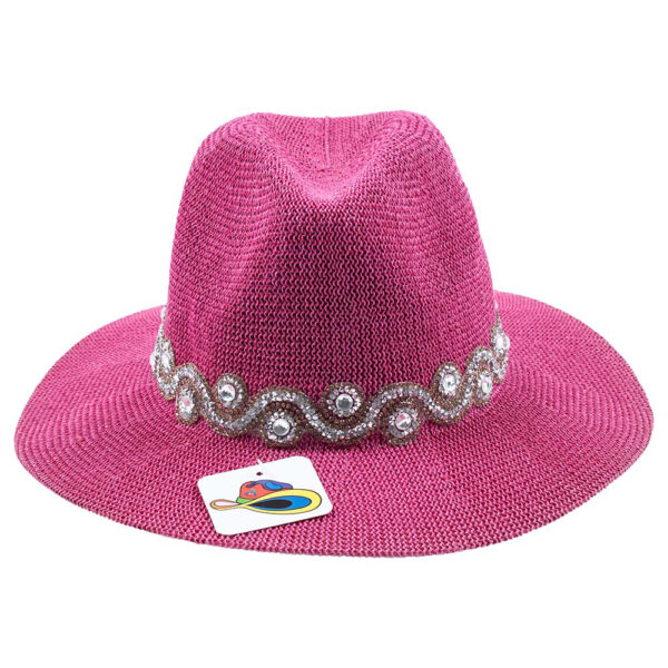 Chapeau Fuchsia avec de la dentelle et des pierres de style swarovski